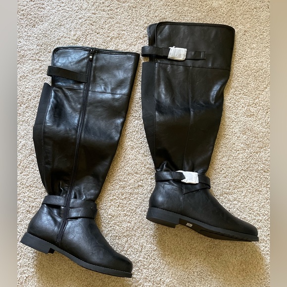 Torrid women’s size 9WW black boots - Picture 2 of 5